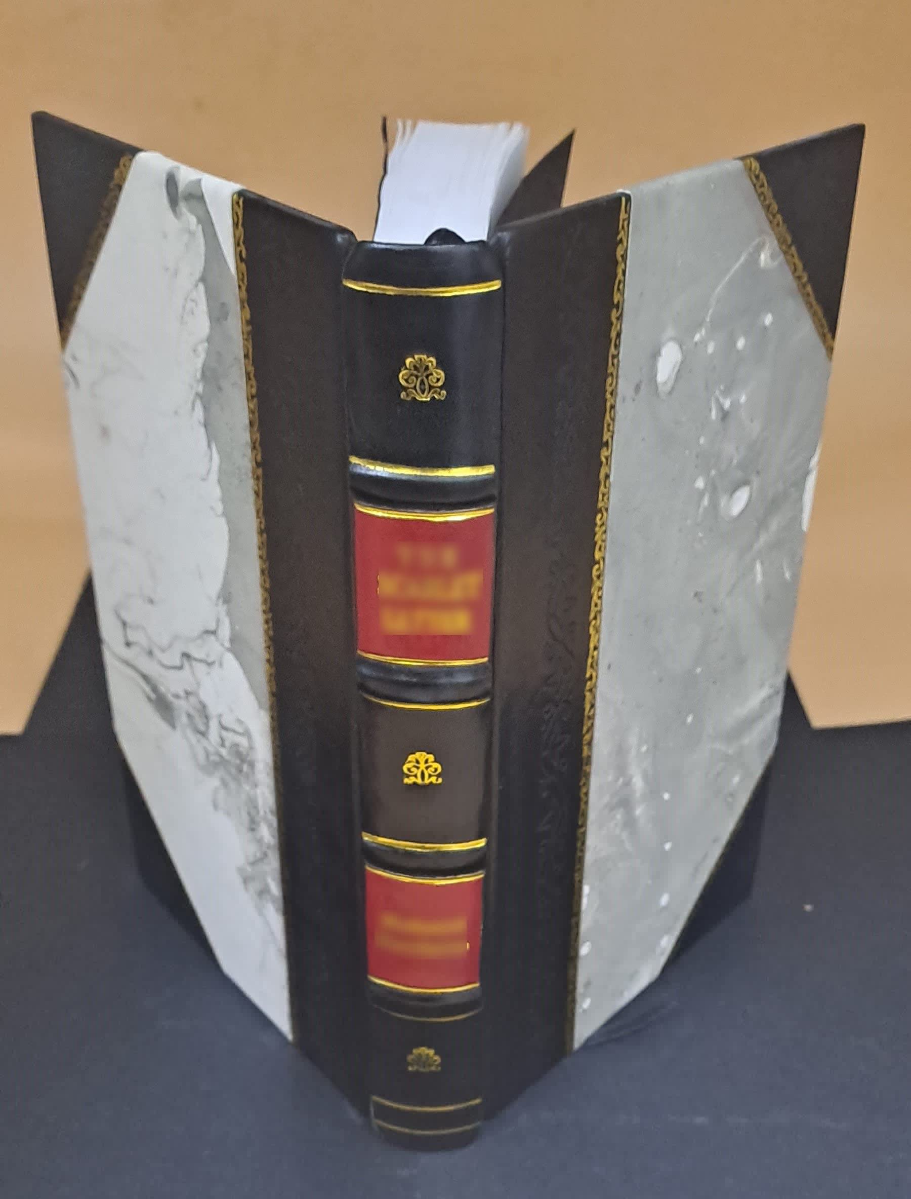 Drobny bies. Z rosyjskiego przełożyla Savitri. Wstepem poprzedzil Eugeniusz Zahorski. 1916 [Leather Bound]